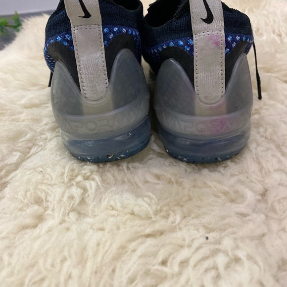 Nike Vapormax - Picture 3 of 7